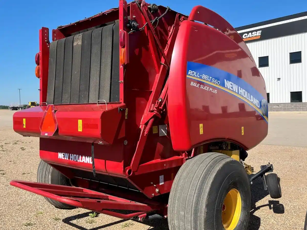 Gallery image 1 for Used 2020 New Holland ROLL-BELT 560 Round Baler