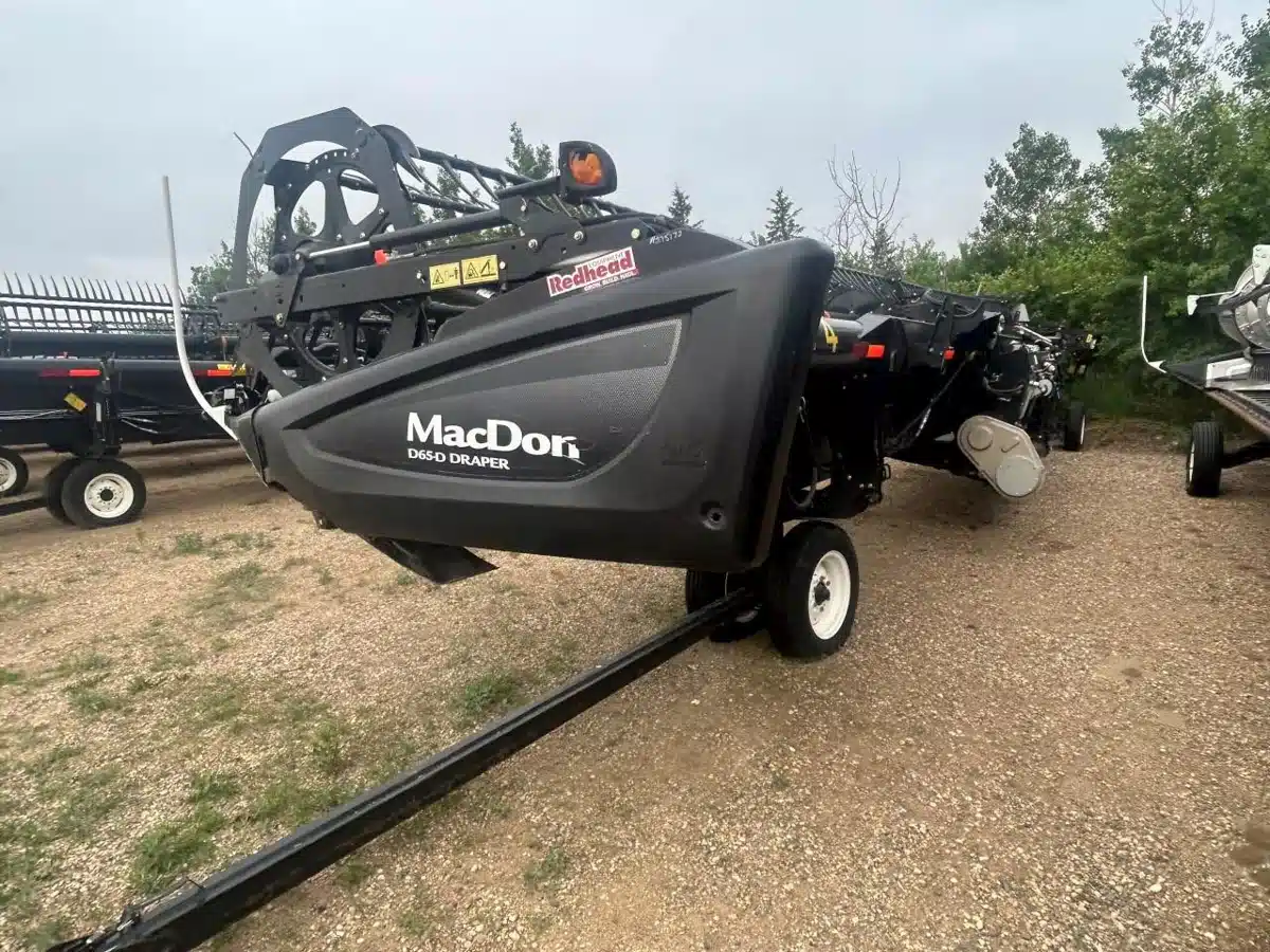 Gallery image 2 for Used 2015 MacDon D65 Header - Draper