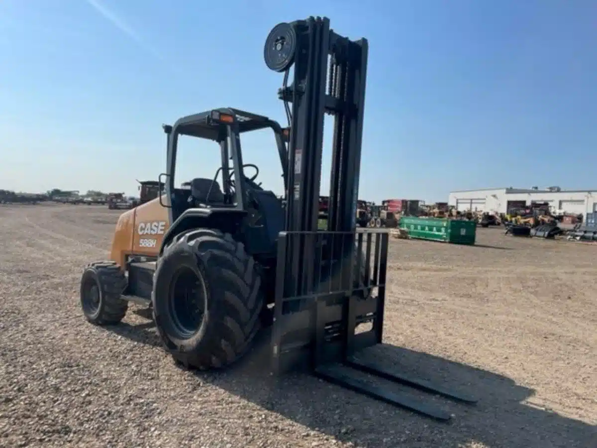 Gallery image 2 for New 2022 Case IH 588H Forklift