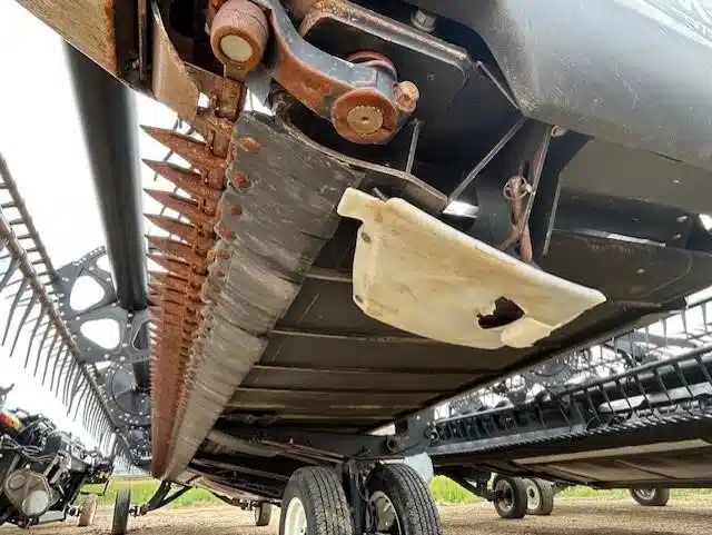 Gallery image 2 for Used 2015 MacDon FD75 Header - Flex Draper