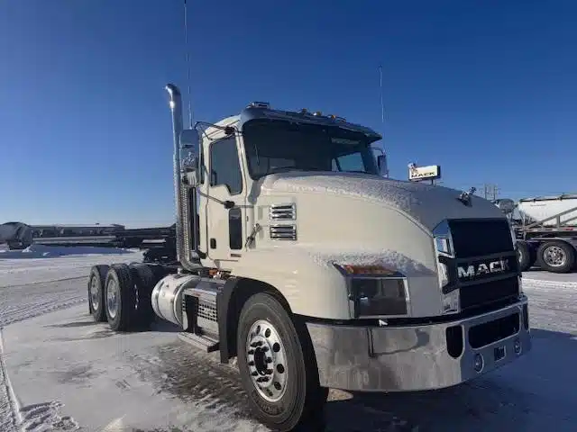 Gallery image 1 for New 2025 Mack ANTHEM 64T Semi-Truck