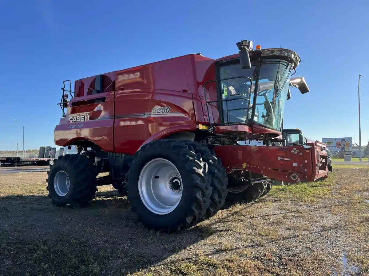 Gallery image 2 for New 2024 Case IH 8250 Combine
