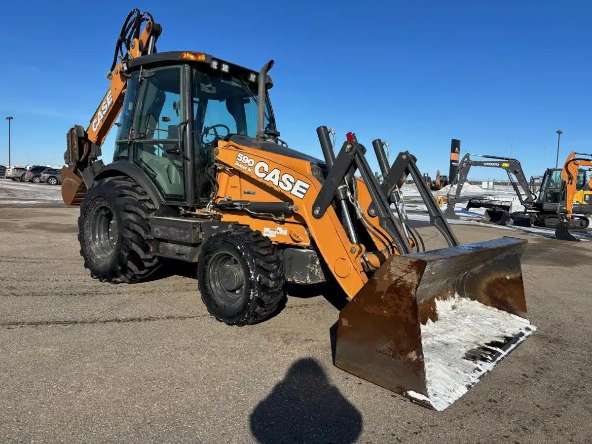 Used 2019 Case IH 590SN Backhoe Loader