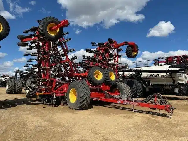 Gallery image 2 for Used 2015 Bourgault 3320-86 Air Drill