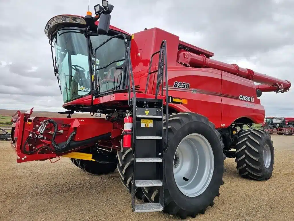 Gallery image 2 for Used 2024 Case IH 8250 Combine
