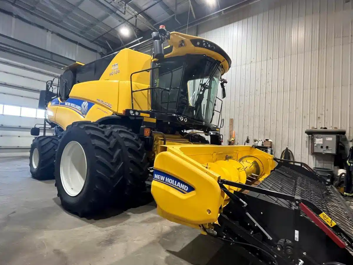 Gallery image 1 for Used 2021 New Holland CR9.90 Combine