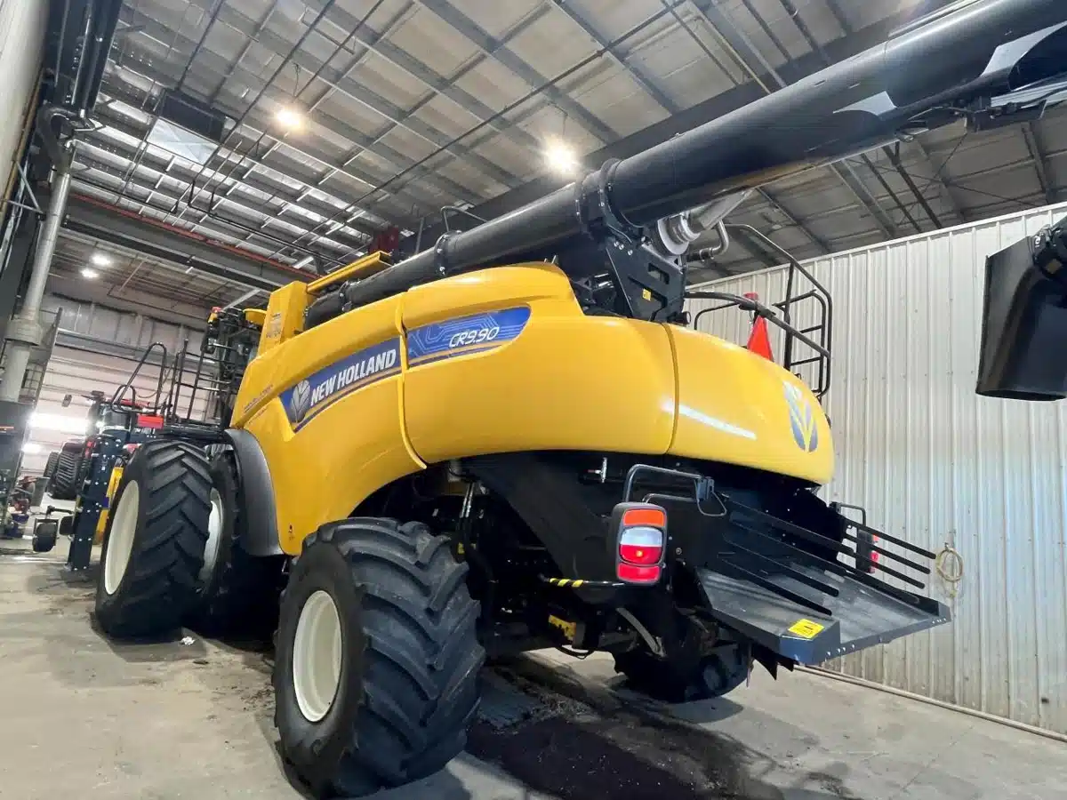 Gallery image 2 for Used 2021 New Holland CR9.90 Combine