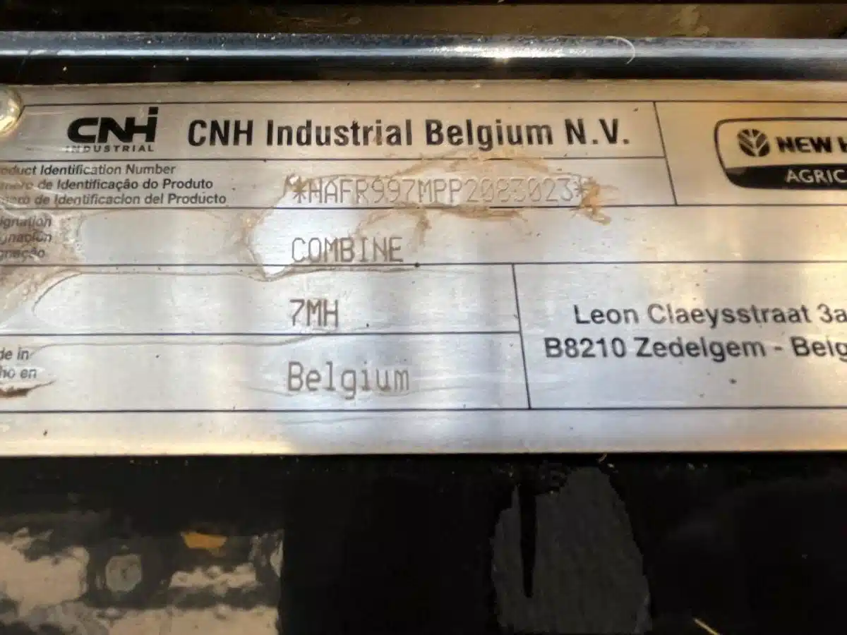 Gallery image 1 for Used 2023 New Holland CR9.90 Combine