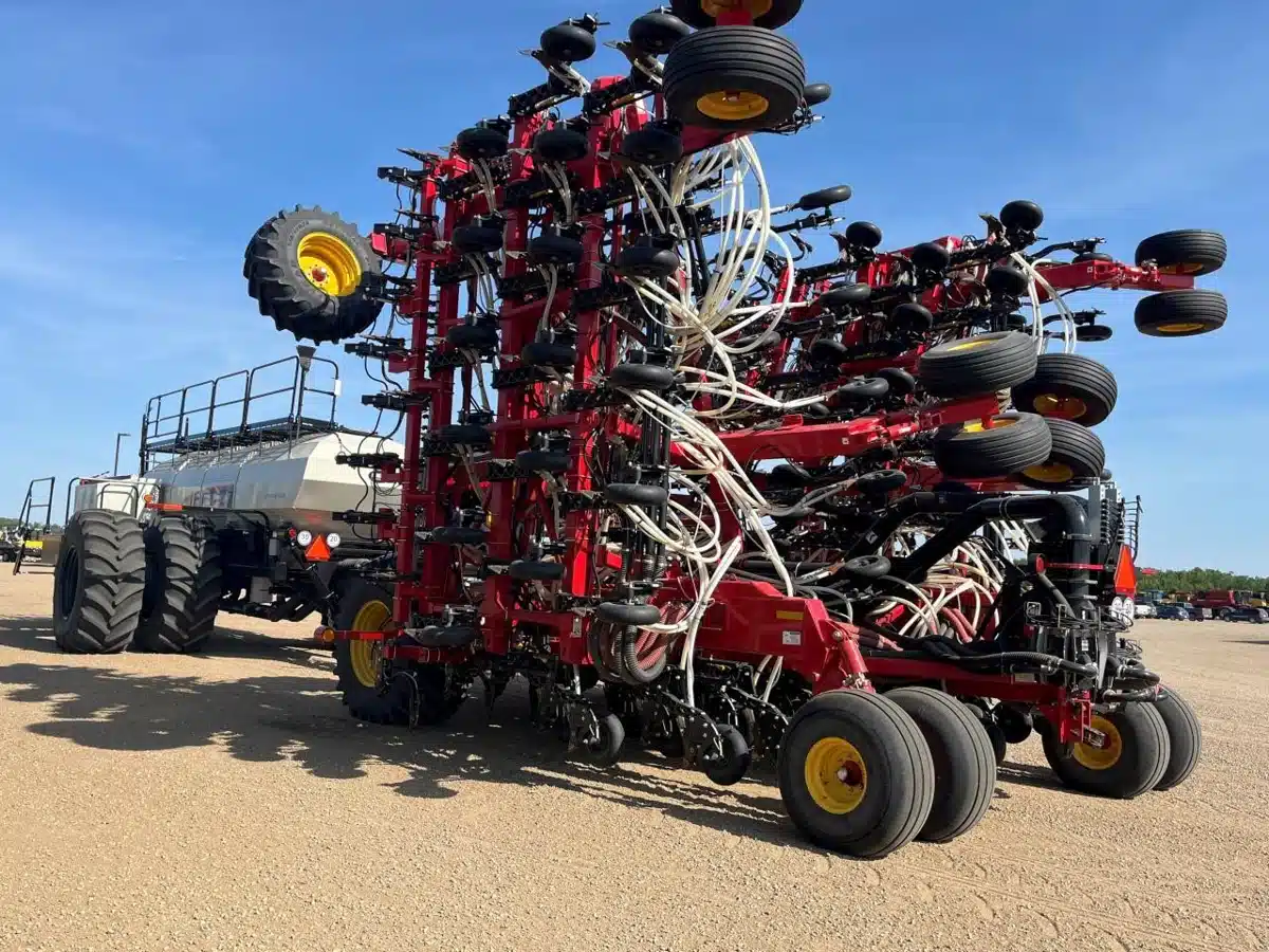 Gallery image 2 for 2022 Bourgault 3335-76 Air Drill