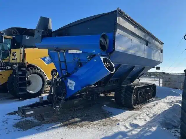 Gallery image 2 for Used 2014 Elmers Mfg HAULMASTER 2000 Grain Cart