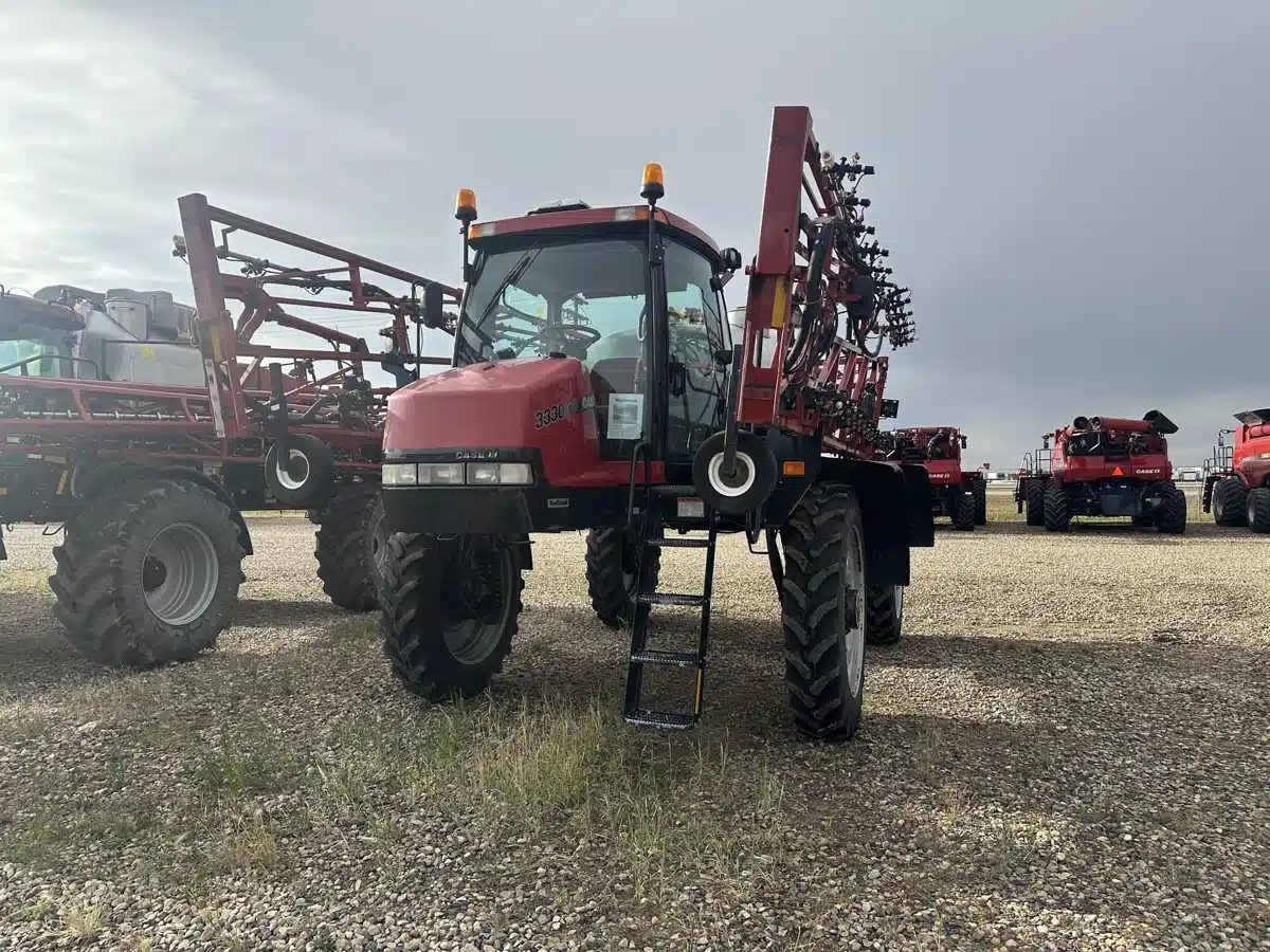Gallery image 1 for Used 2013 Case IH PATRIOT 3330 Sprayer - Self Propelled