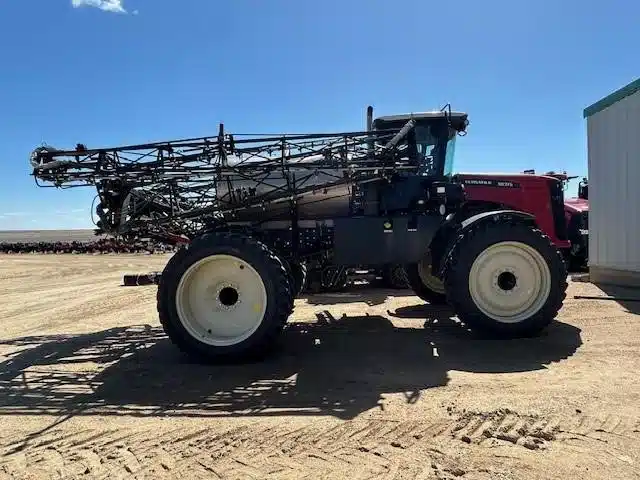 Gallery image 1 for 2013 Versatile SX275 Sprayer - Self Propelled