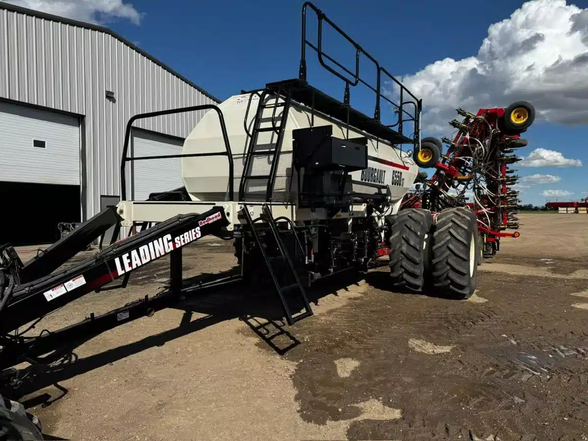 Gallery image 1 for Used 2011 Bourgault 3310-65 Air Seeder