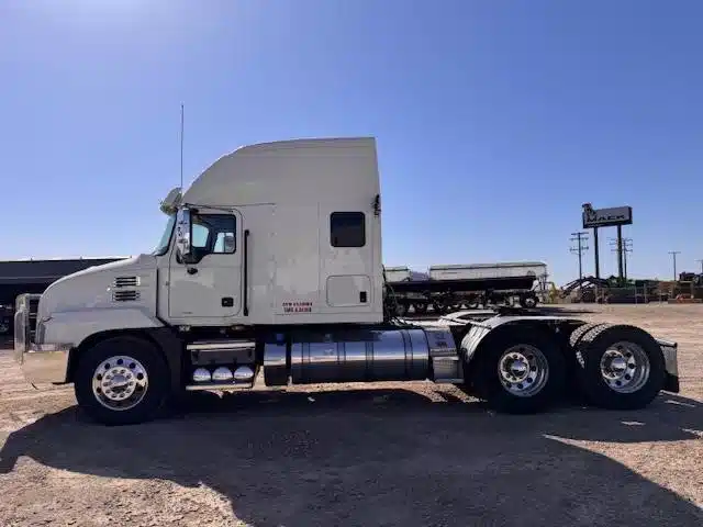 Gallery image 2 for 2023 Mack ANTHEM 64T Semi-Truck