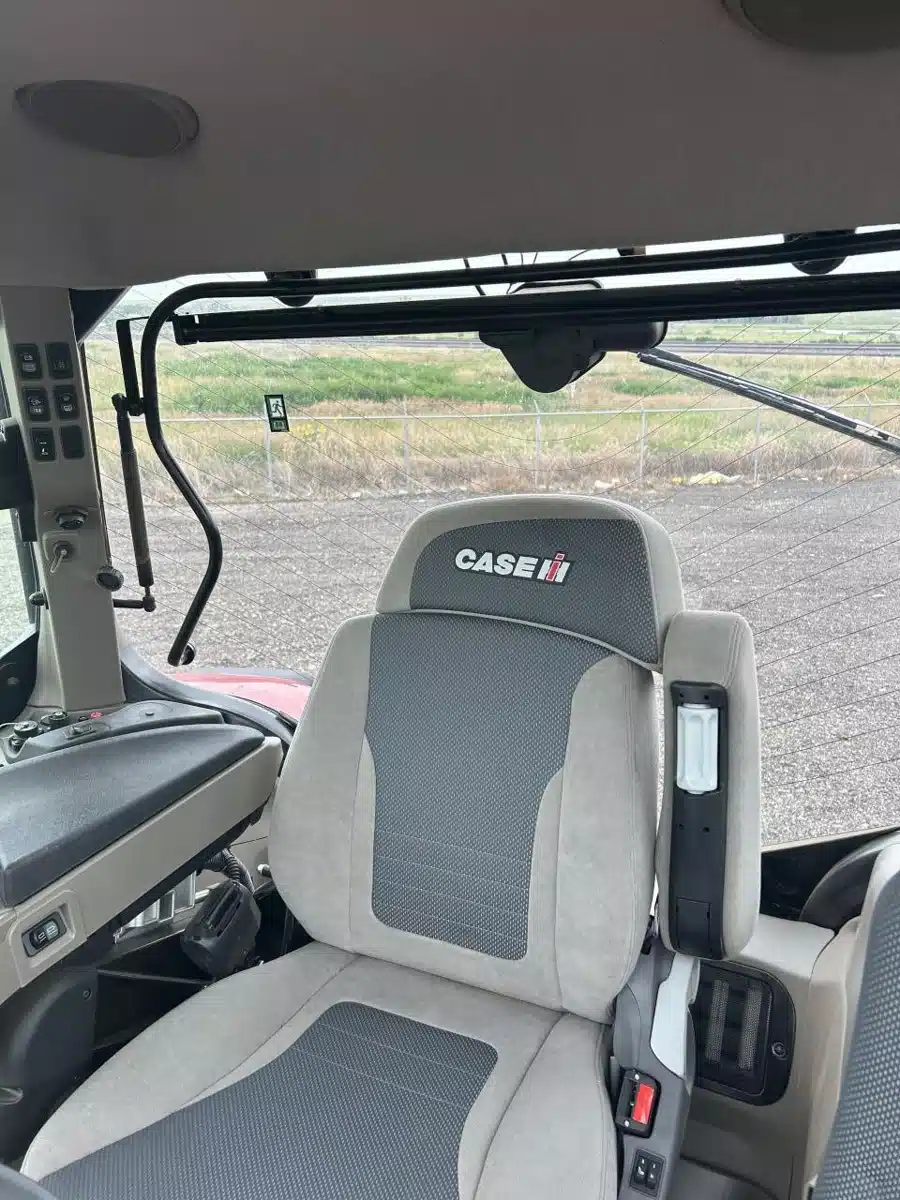 Gallery image 2 for Used 2024 Case IH PUMA 165 Tractor