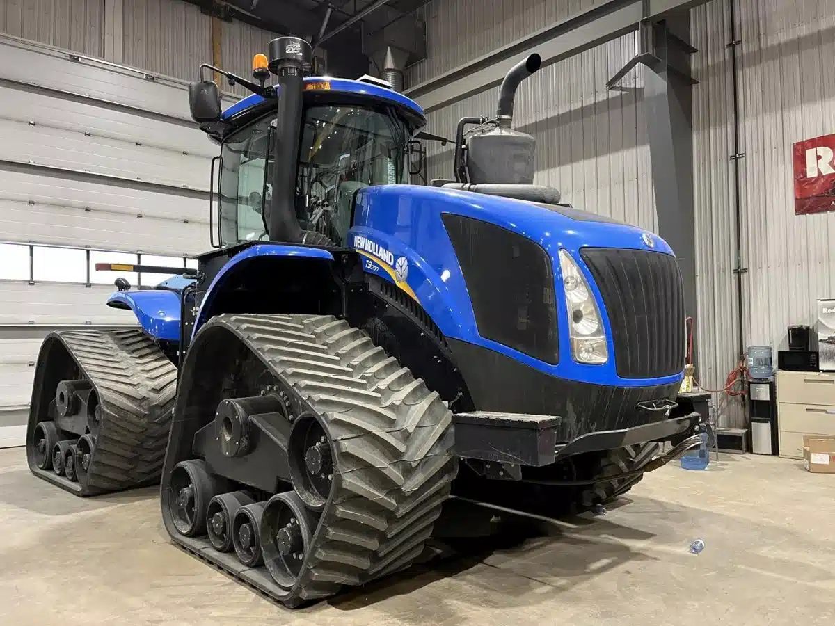 Gallery image 1 for Used 2015 New Holland T9.700 Tractor