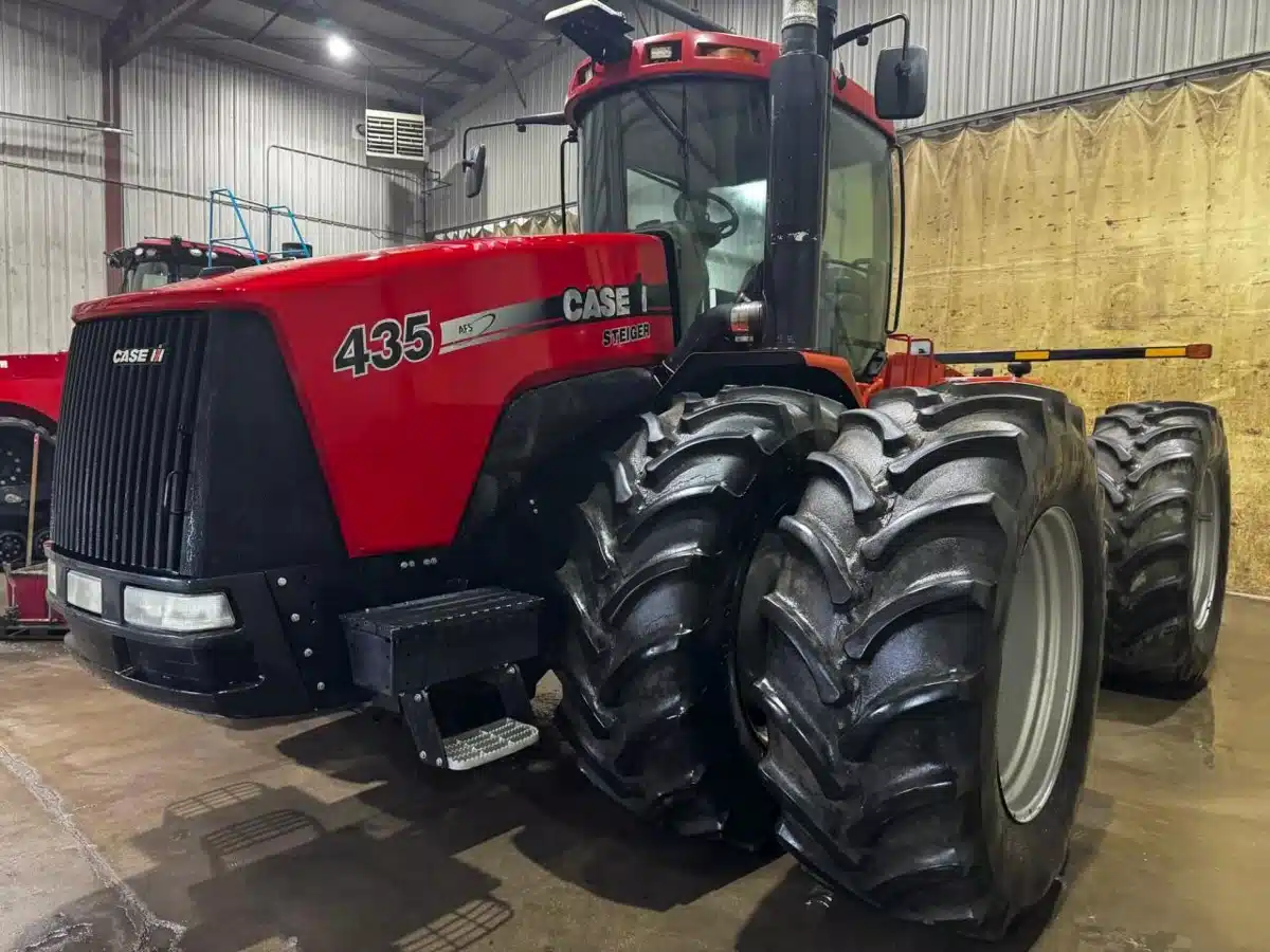 Gallery image 2 for Used 2010 Case IH STEIGER 435 Tractor