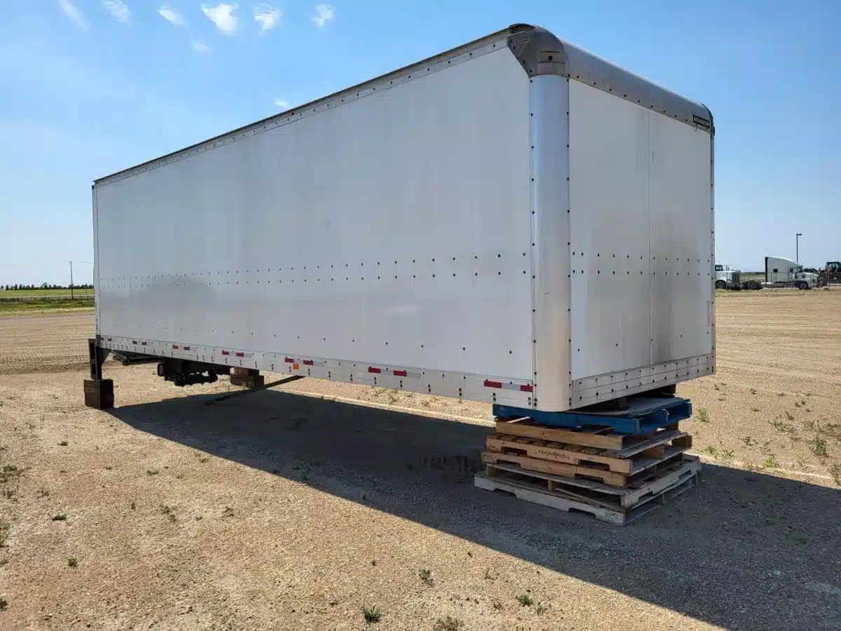 Gallery image 2 for Used 2018 UTILIMASTER 26 FT Van