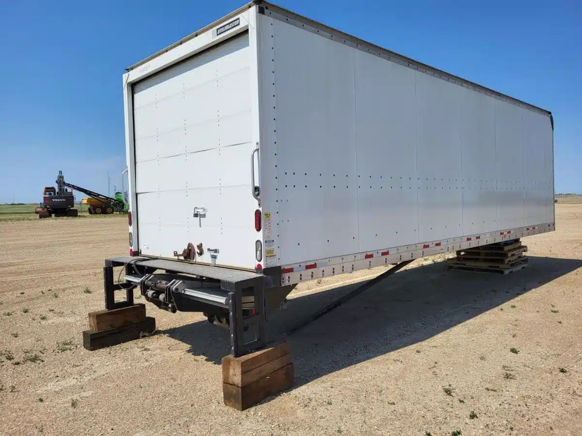 Gallery image 1 for Used 2018 UTILIMASTER 26 FT Van