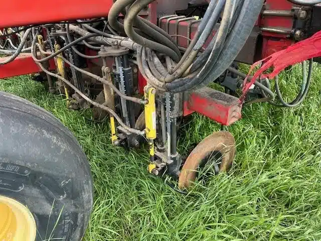 Gallery image 2 for Used 2009 Bourgault 3310-65 Air Seeder