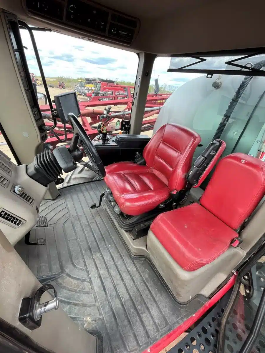 Gallery image 1 for Used 2012 Case IH PATRIOT 4430 Sprayer - Self Propelled