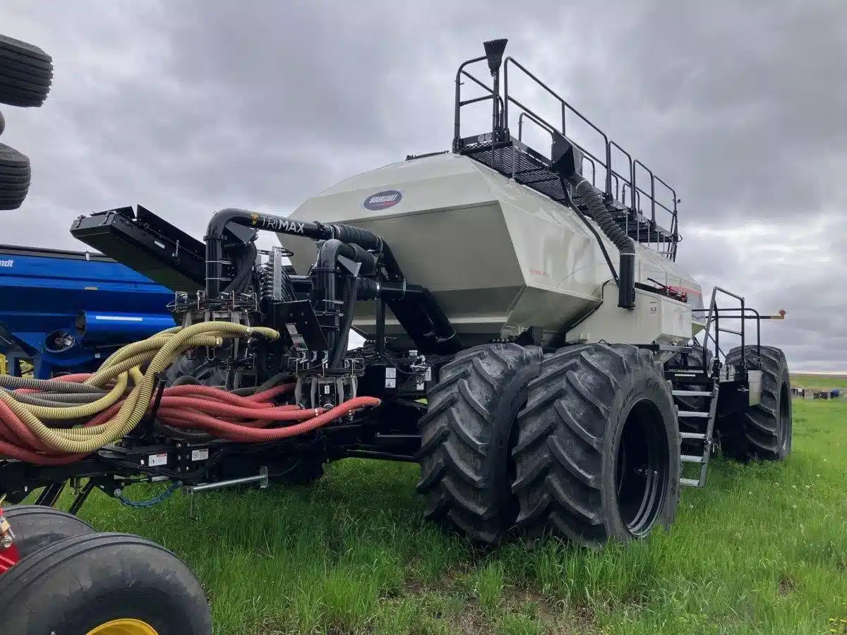 Gallery image 2 for New 2023 Bourgault 91300 Air Seeder