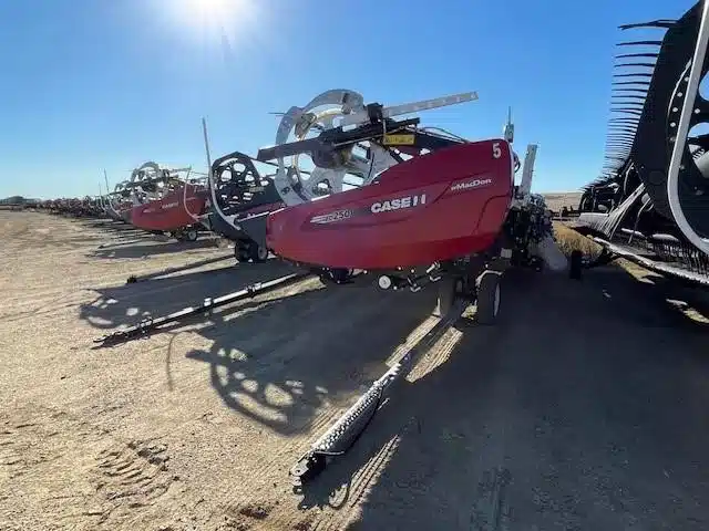Gallery image 2 for Used 2024 MacDon FD250 Header - Flex