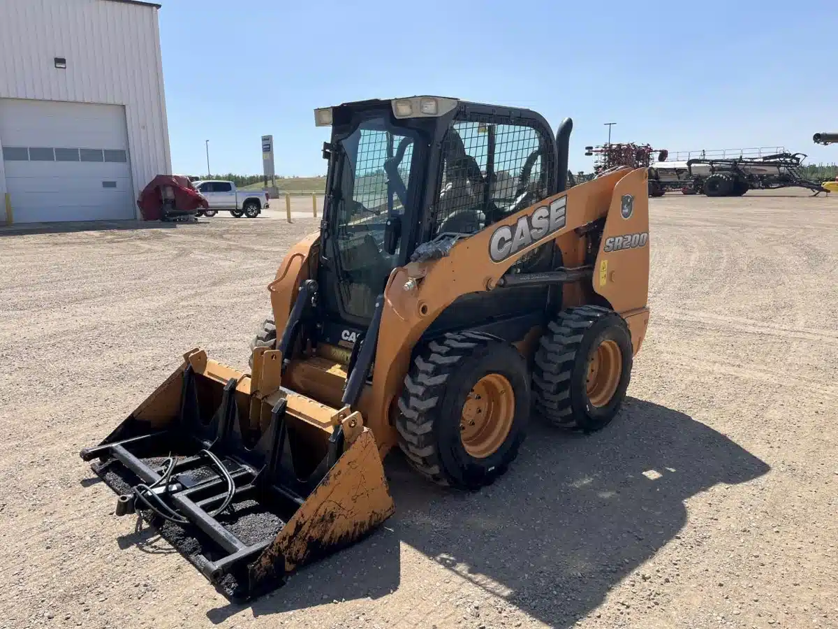 Gallery image 2 for Used 2014 Case IH SR200 Skid Steer