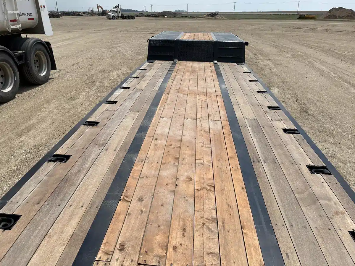 Gallery image 2 for New 2026 BWS 40ADG3X53 Trailer - Lowbed