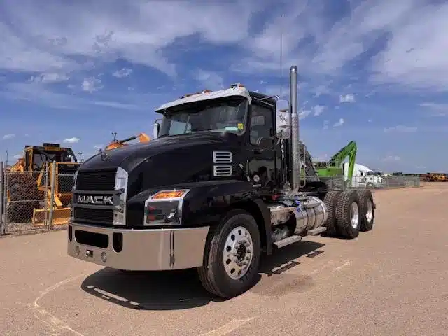 Gallery image 1 for New 2026 Mack ANTHEM 64T Semi-Truck