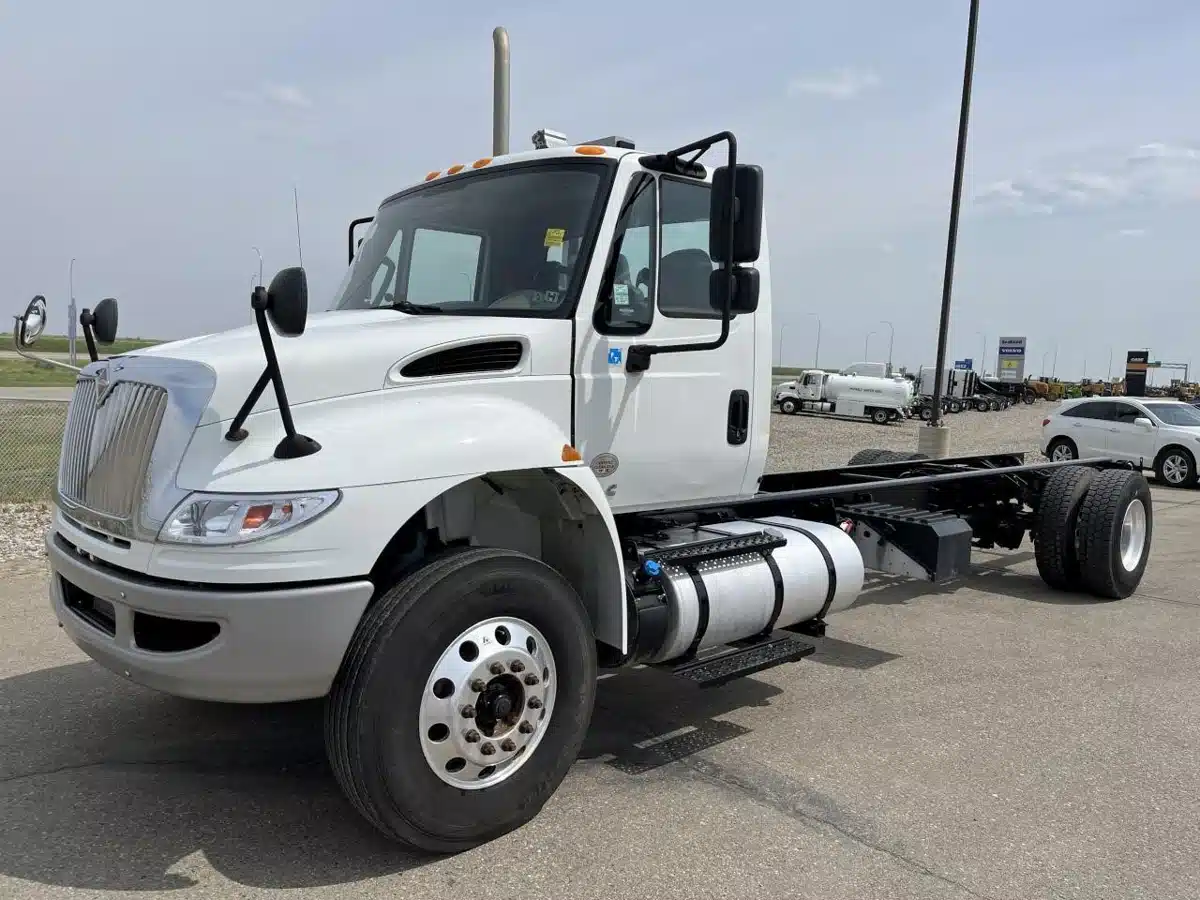 Gallery image 1 for Used 2019 International DURASTAR 4300 Truck - Tanker