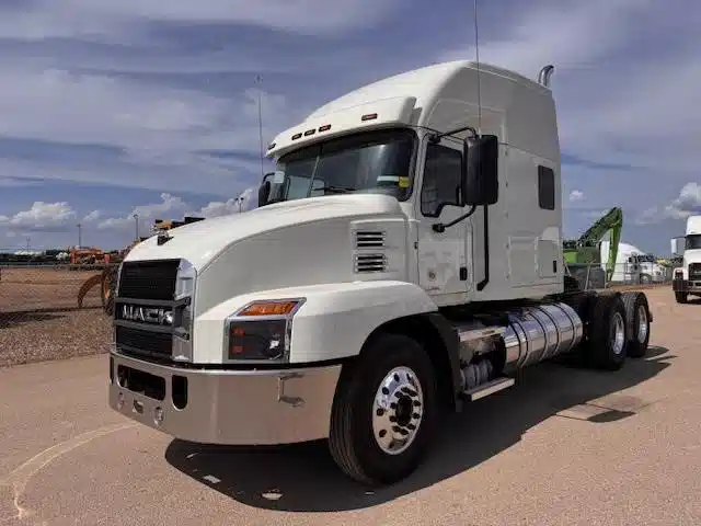 Gallery image 1 for 2026 Mack ANTHEM 64T Semi-Truck