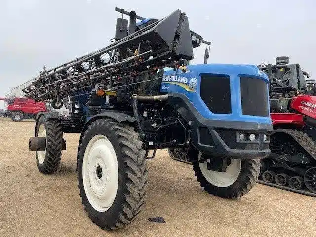 Gallery image 1 for Used 2011 New Holland SP.275R Sprayer - Self Propelled