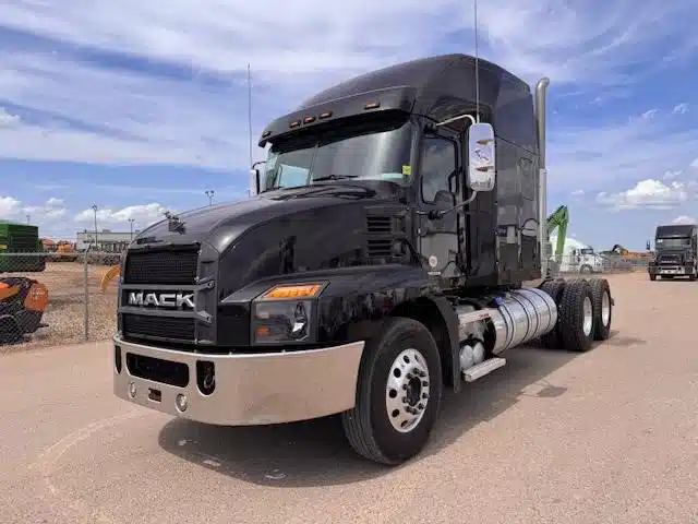 Gallery image 1 for New 2026 Mack ANTHEM 64T Semi-Truck