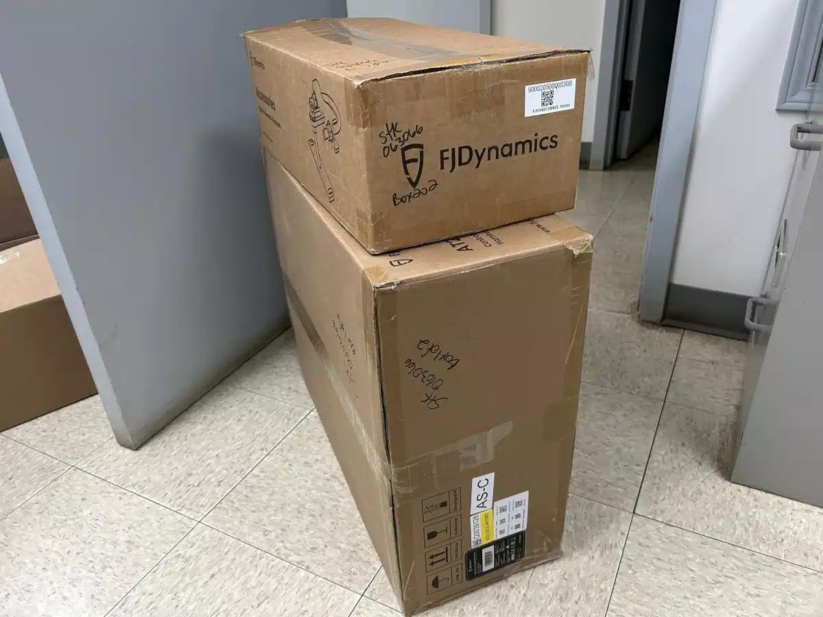 Gallery image 2 for 2025 FJ DYNAMICS AT2 GPS Receiver