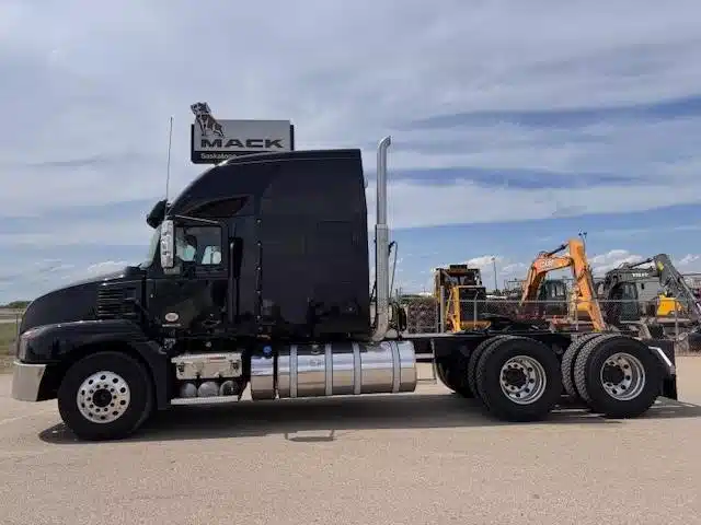 Gallery image 2 for 2026 Mack ANTHEM 64T Semi-Truck