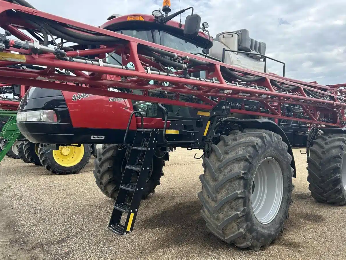 Gallery image 1 for 2020 Case IH PATRIOT 4440 Sprayer - Self Propelled