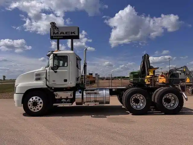 Gallery image 2 for 2026 Mack ANTHEM 64T Semi-Truck