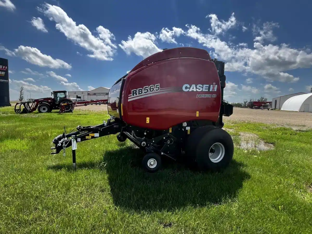 Photo de la Galerie 2 pour 2025 Case IH RB565 Presse à Balle Ronde