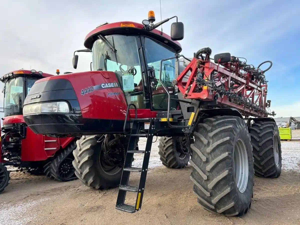 Gallery image 1 for Used 2018 Case IH PATRIOT 4440 Sprayer - Self Propelled