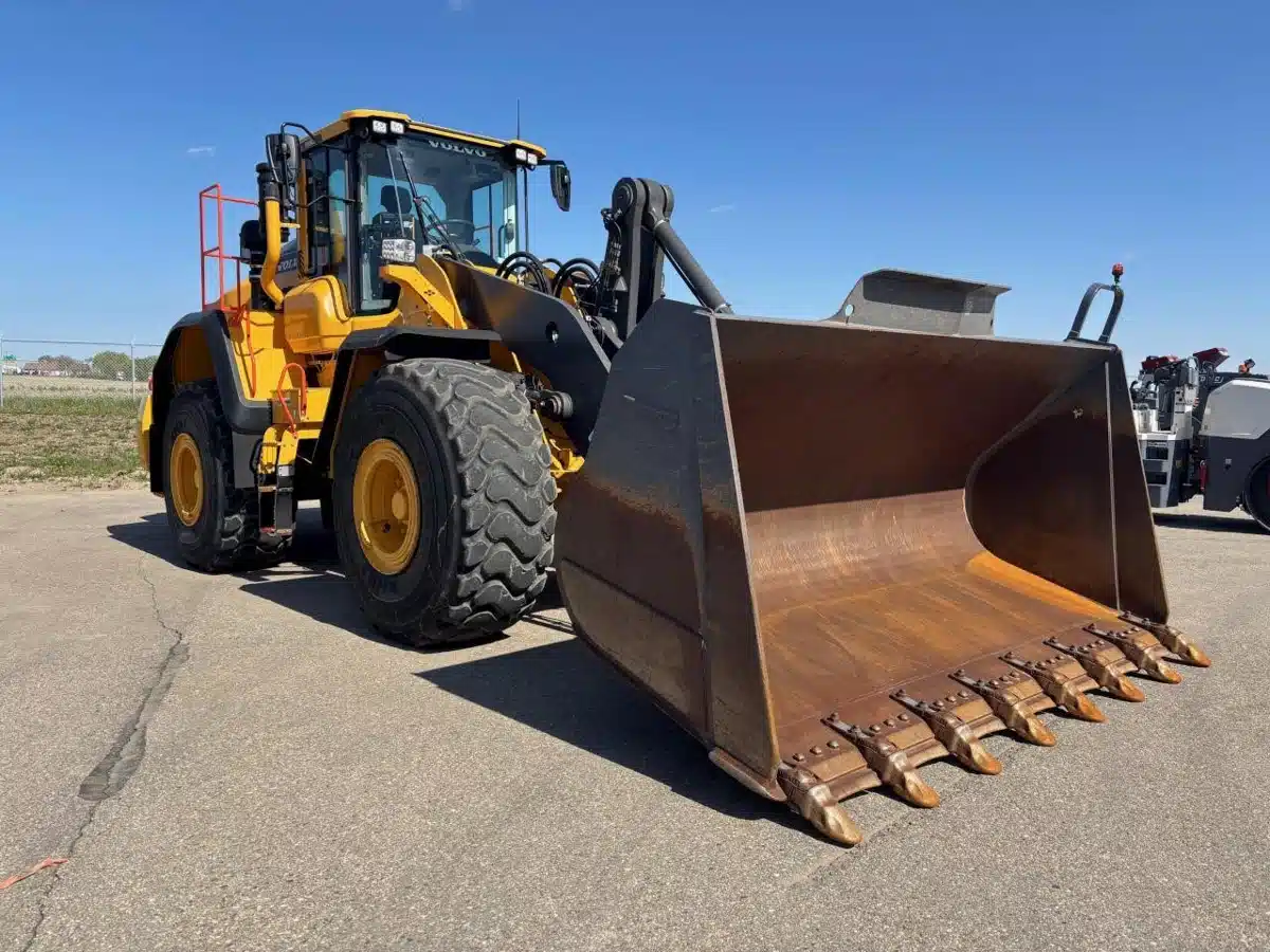 Gallery image 1 for New 2024 Volvo L180H Wheel Loader