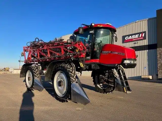 Gallery image 2 for Used 2014 Case IH PATRIOT 4430 Sprayer - Self Propelled