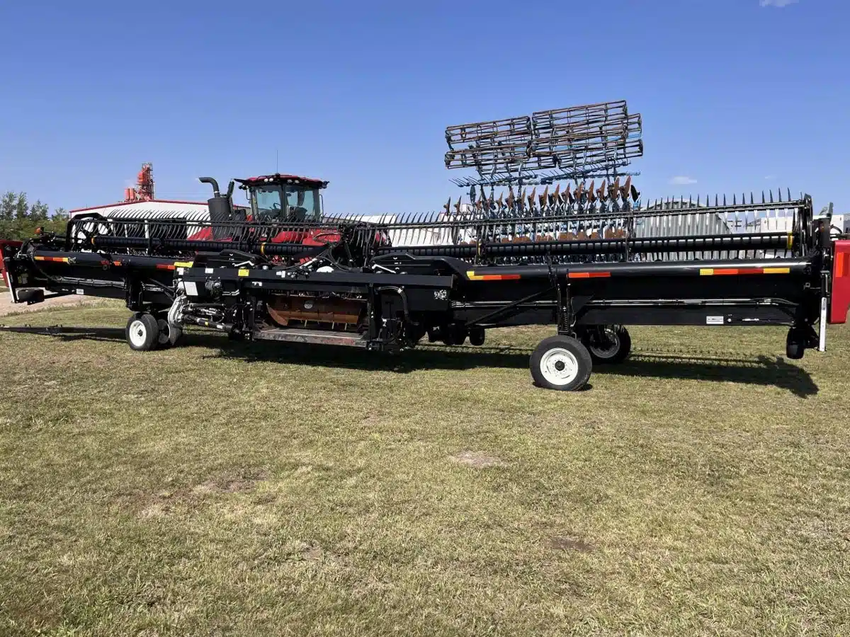 Gallery image 2 for Used 2019 MacDon FD140 Header - Flex Draper