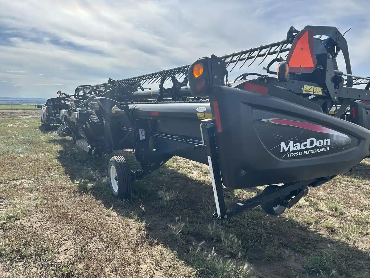 Gallery image 2 for 2017 MacDon FD75 Header - Flex Draper