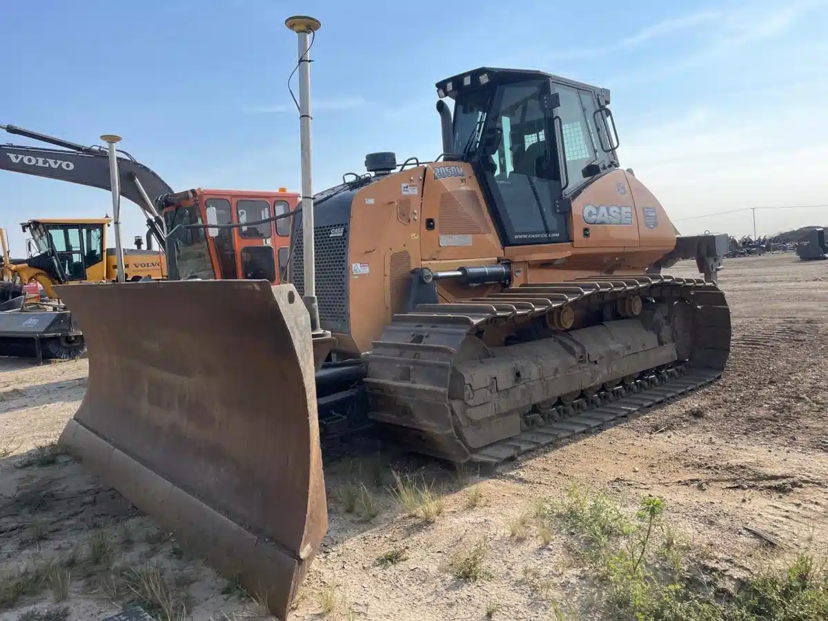 Gallery image 1 for Used 2015 Case IH 2050M Crawler