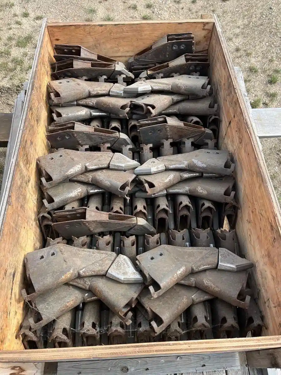 Gallery image 1 for 2023 Bourgault KNIFE & TIP Attachment