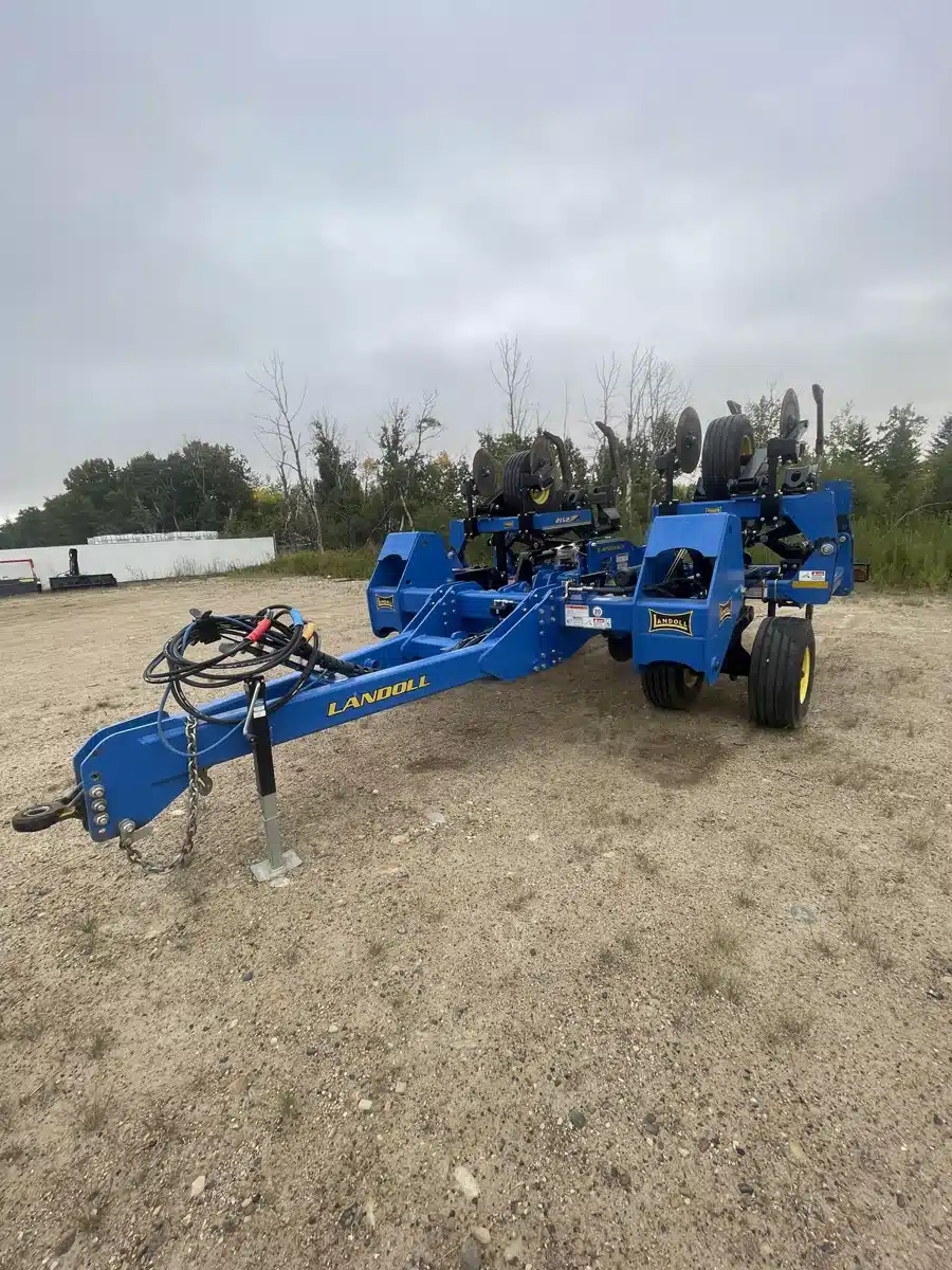 Used 2024 L&D Ag 2512-9-30 Ripper