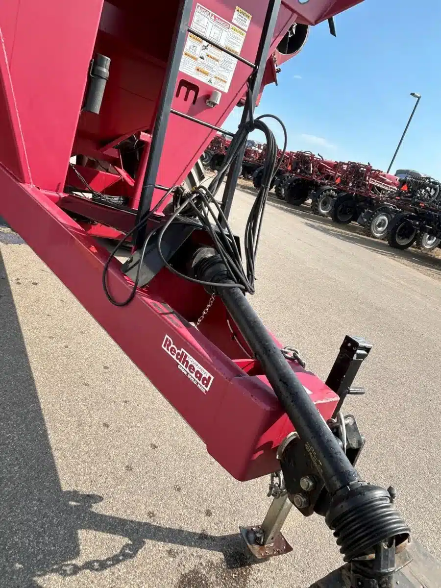 Gallery image 2 for Used 2011 D&M 850 Grain Cart