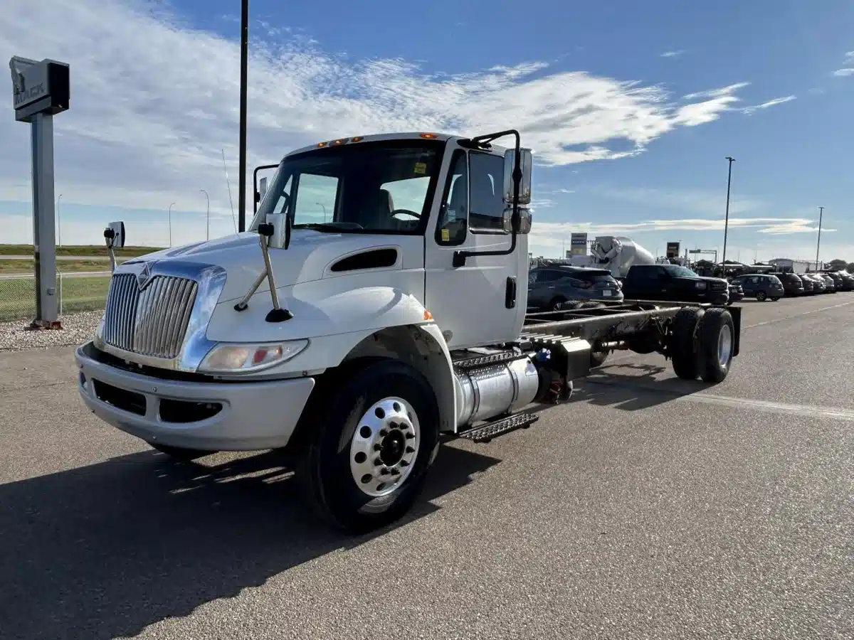Gallery image 1 for 2018 International DURASTAR 4300 Semi-Truck