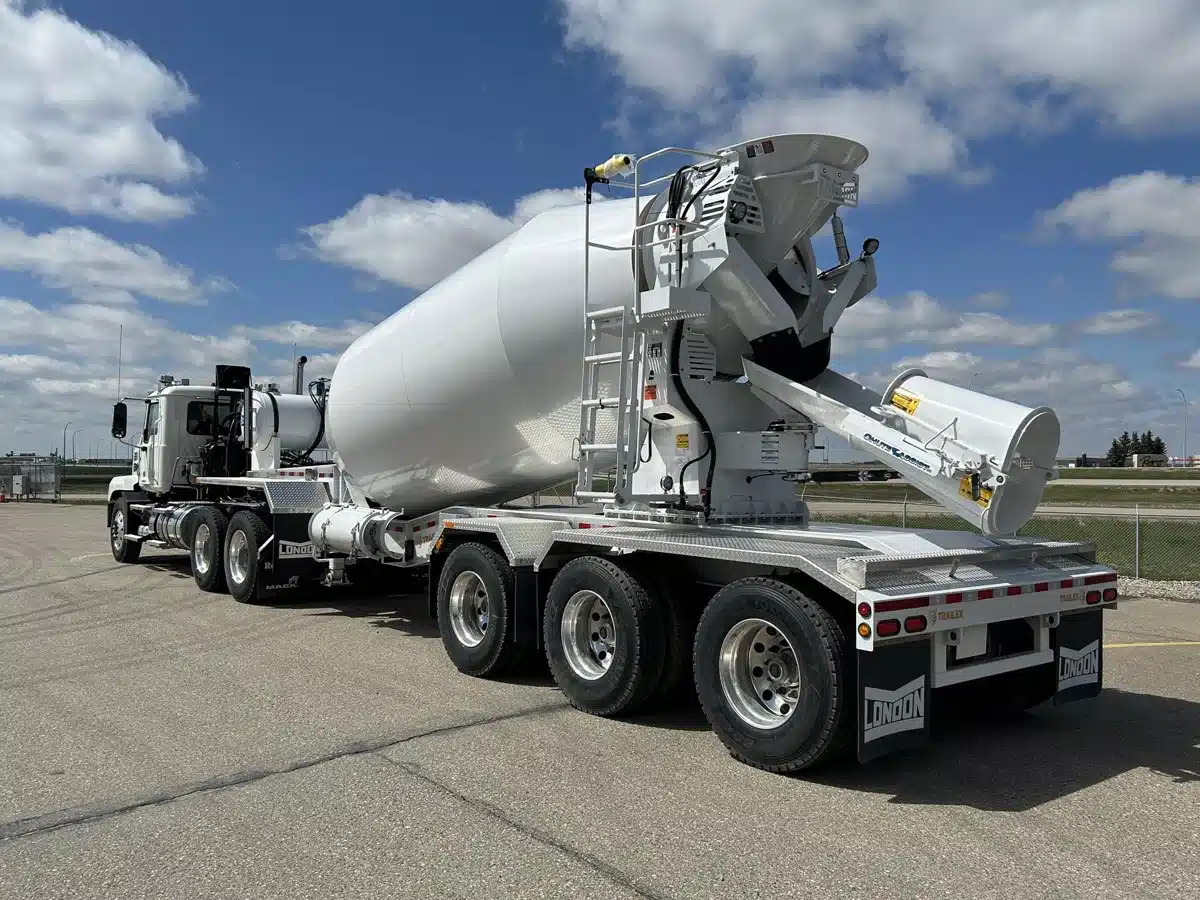 Gallery image 2 for New 2025 LONDON MIXER TRAILER Trailer Attachment